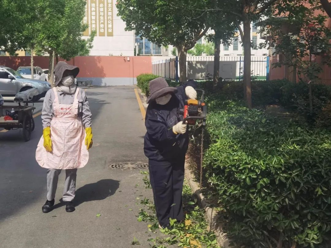 守护四颗心 奏响“幸福曲” ——安澜公司物业服务分公司工作侧记(图1) 守护四颗心 奏响“幸福曲” ——安澜公司物业服务分公司工作侧记(图1)